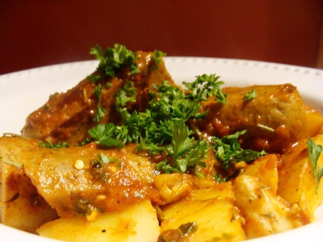Italian Sausages, Potatoes, and Artichoke Hearts in Tomato Broth